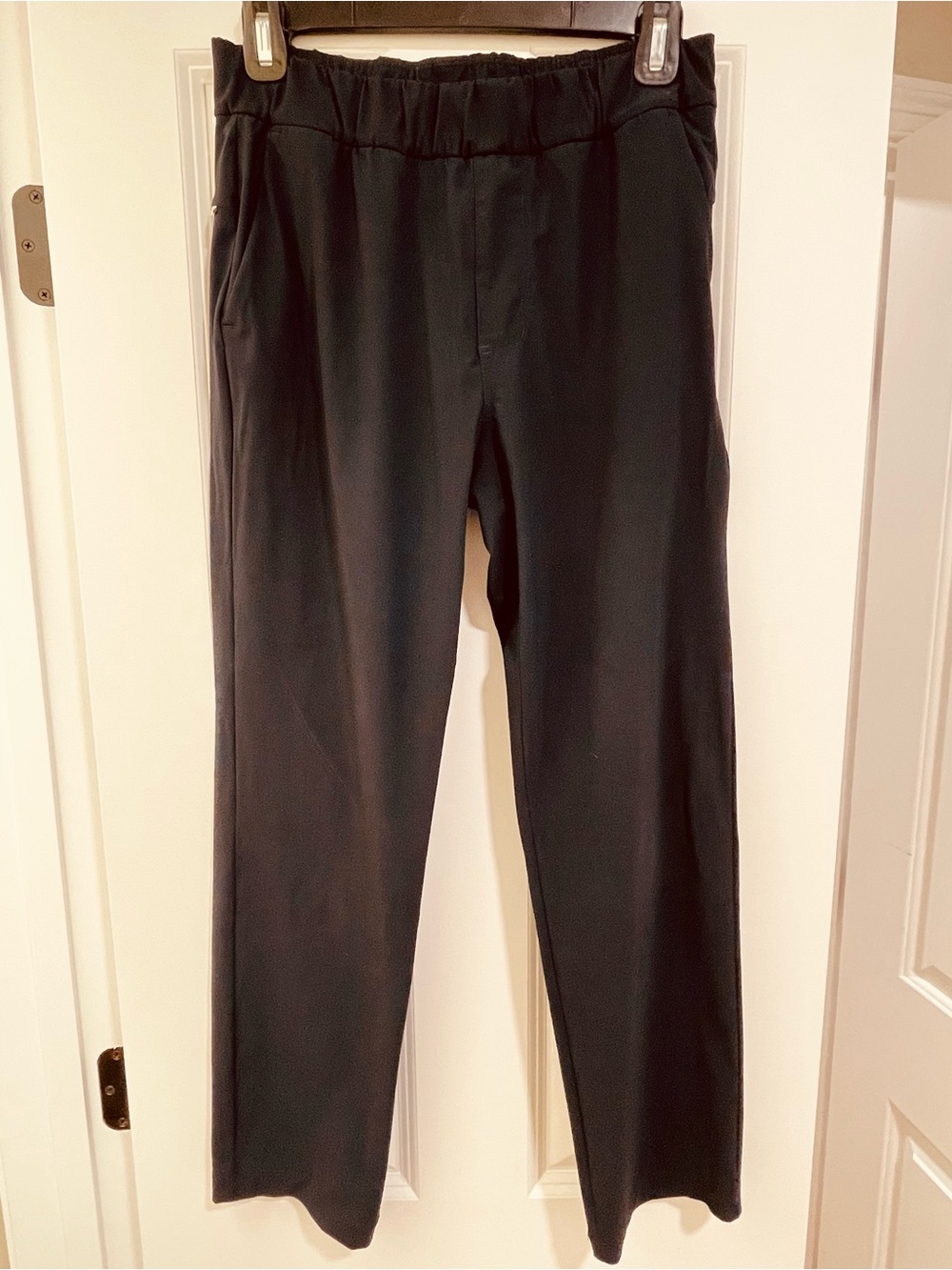 Vuori Black Straight-Leg Pull-On Pants